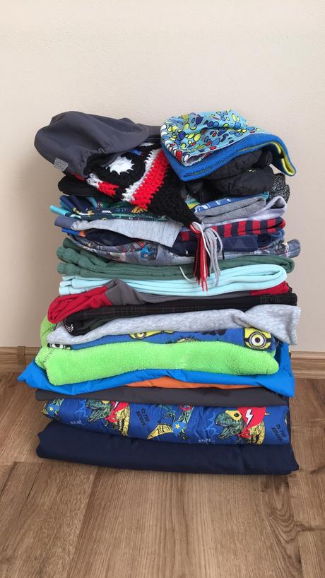 Balík věcí pro kluka (110/116), 104–116