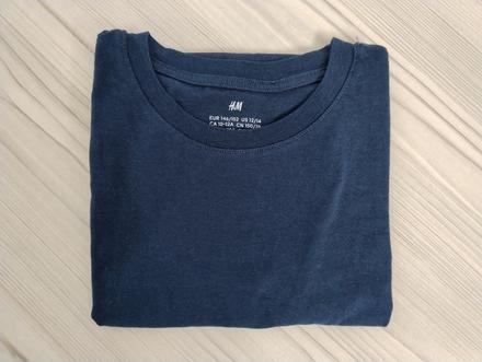 Tmavě modré tričko s kr. rukávem h&m vel. 146/152, h&m,146