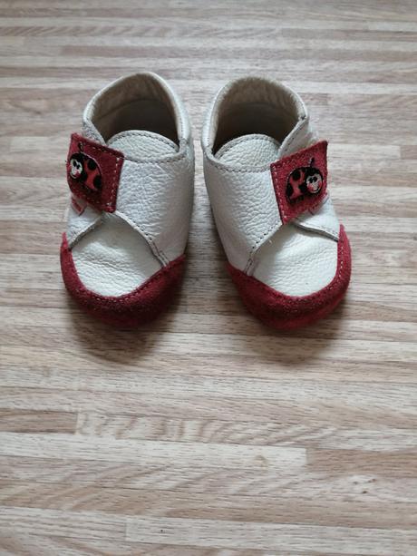 Kožené barefoot pegres capáčky beruška vel. 16, pegres,<17