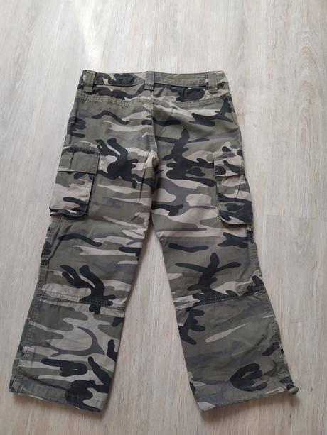 Zelené maskačové 3/4 ťáky, 152