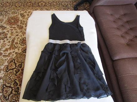 Velmi pěkné černé šaty s volánkovou sukní, h&m, h&m,158