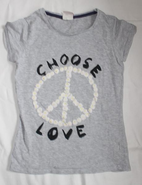 Po70. dívčí tričko s hippies znakem 8-9 let, 134