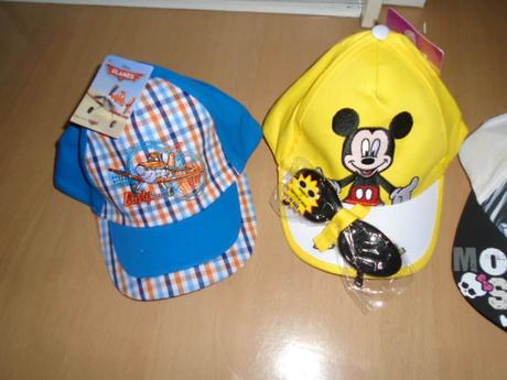 Kšiltovka 7-10l v. 54 barbie  planes monster, disney,122 / 128 / 134 / 140