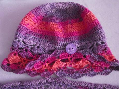 Háčkovaný klobouček 116-128, 116