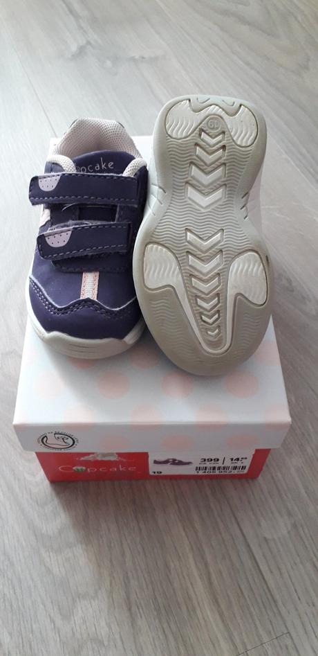 1355 - tenisky, cupcake,19