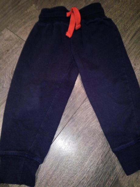 Tepláky , lupilu,86