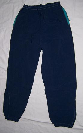 Tmavě modré šusťáky s podšívkou, 152