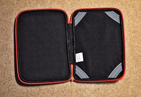 Pouzdro na tablet cca 8,8", 