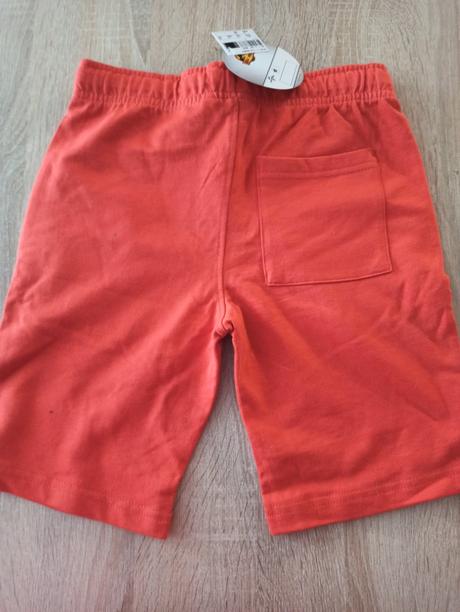 Chlapecké kraťasy, 128