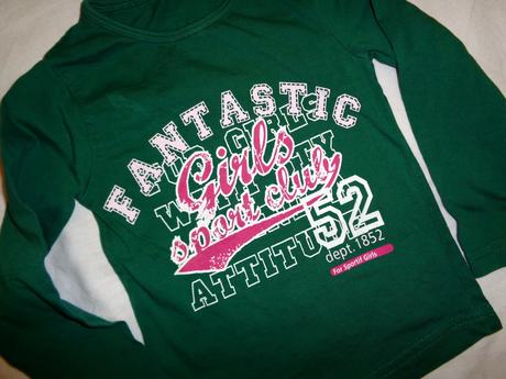 Pěkné lahvově zelené tričko s nápisem, girl2girl,98