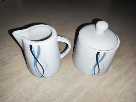 Souprava 44 ks, porcelán keramika, 