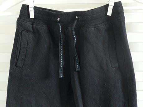 Černé tepláky, pepco,110