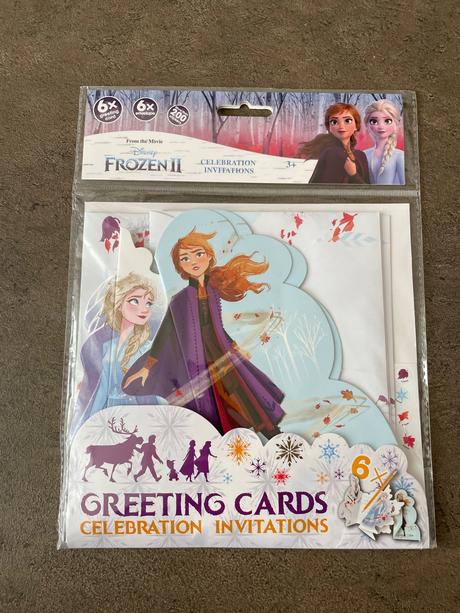 Nové pozvánky na oslavu s motivem frozen,