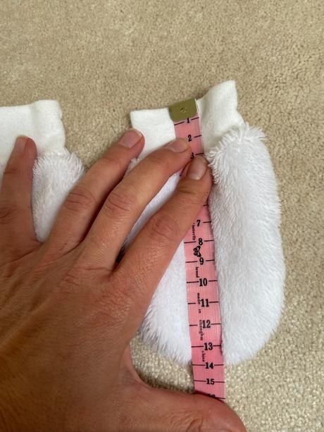 Miminkovské rukavice, esito,74