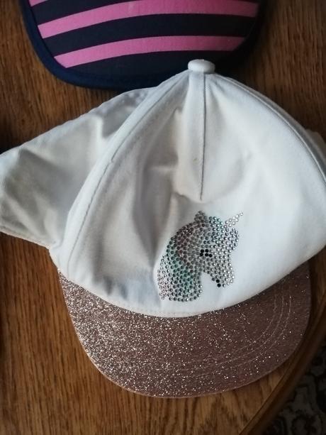 Kšiltovky dívčí vel. 52-54 cm., disney,50