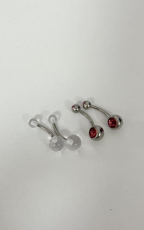 Náušnice, piercing,