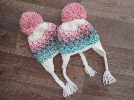 Zimní čepice vel. 128-140 pro dvojčata, 128