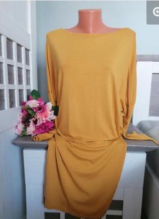 Hořčicové šaty, m