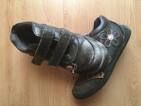 Kotníčkové boty, baťa,30