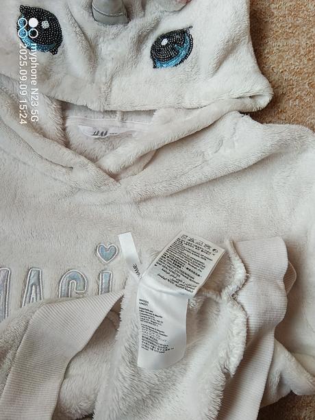 Mikina chlup zn."h&m" vel."146-152", h&m,146