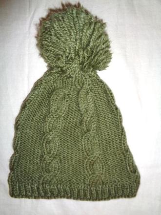 Krásný khaki kulíšek s bambulí, 86 / 92