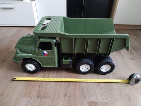 Armádní tatra 73 cm,