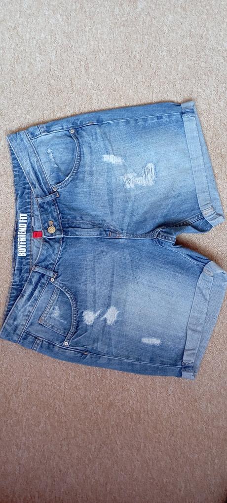 Šortky zn."divided" vel."42/l", 42