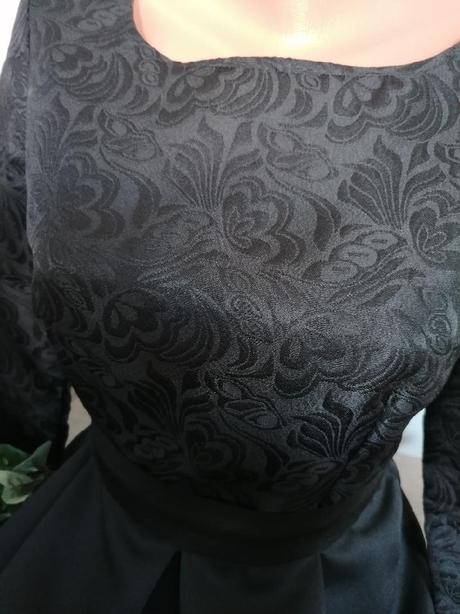 Společenské šaty, s