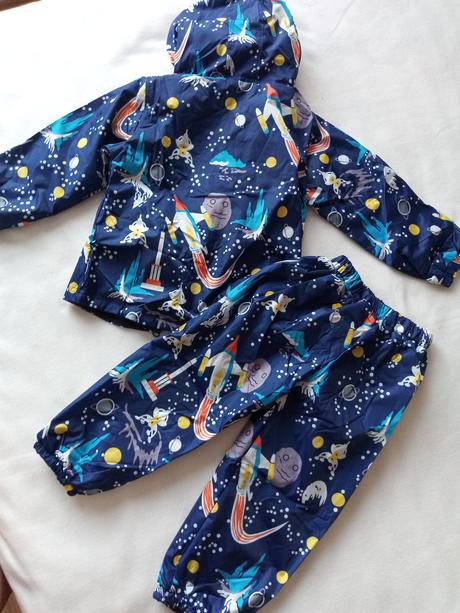 Nepromokavá termo souprava vesmír, 80 / 86