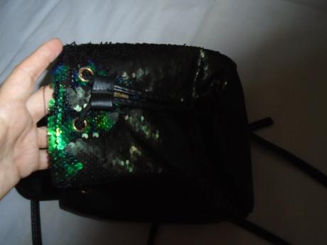 Batoh batůžek flitry přetáčivé,