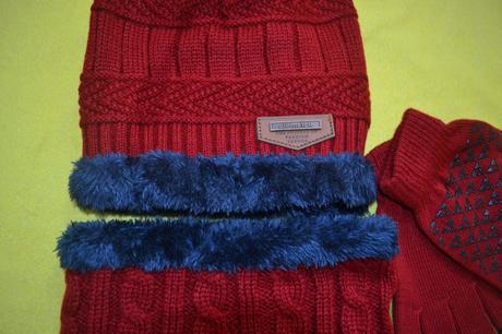 Teplý zimní set-rukavice na displej,čepice, nákrčn, 128 - 158