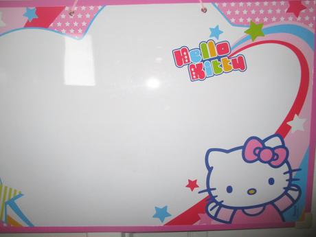 Magnetická tabule s kitty, 