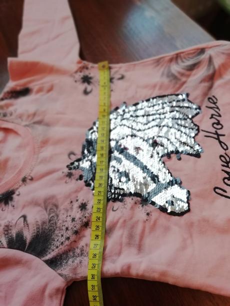 Krásná mikinka,nátělník parádní málo nošen cca 5-6, 104