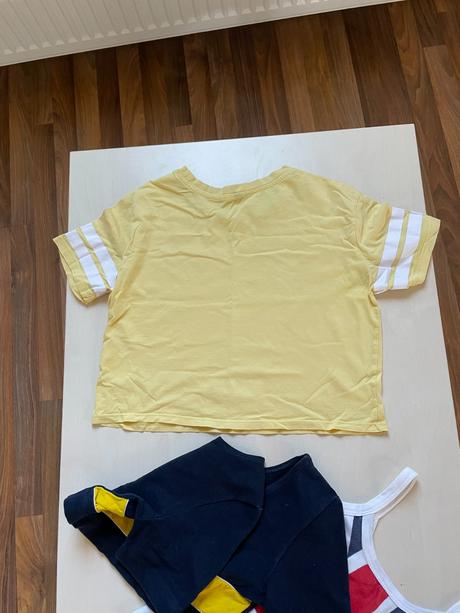 Set crop topů, vel není, cca xs, měřte, xs