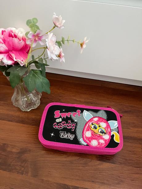 Pouzdro, penál furby,