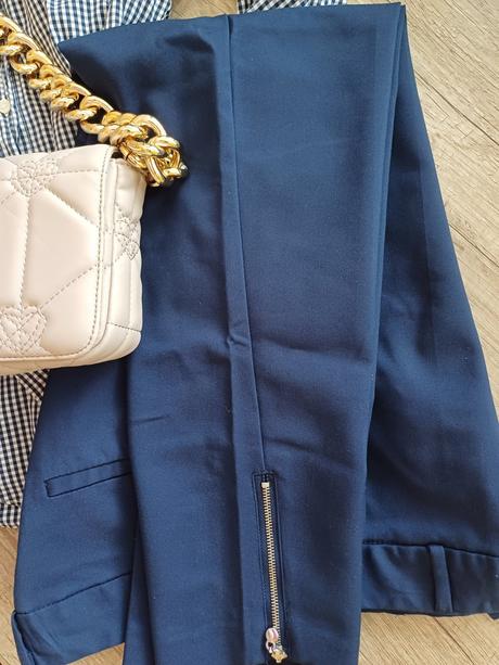 Elegantni set obleceni gant a reserved, s