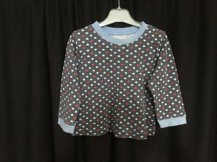 Vel. 92 pyžamové triko s hvězdama, 92