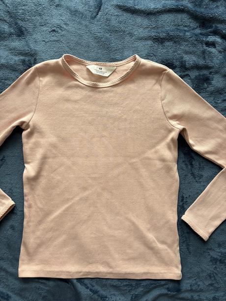Krásné meruňkové triko zn. h&m - v.134/140, h&m,134