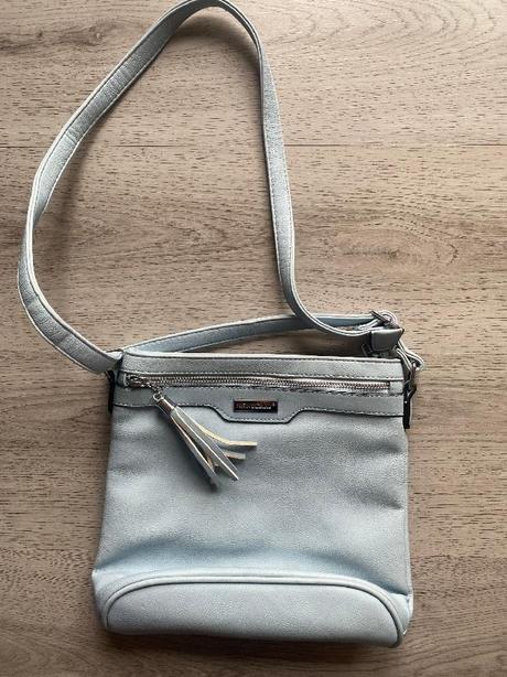 Pěkná modrá kabelka-crossbody, 