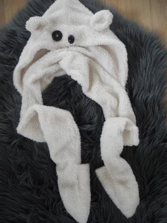 Chlupatá čepice s šálou, 