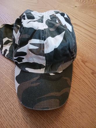 Kšiltovka č.52, 52