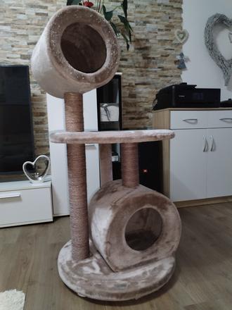 Růžové kočičí škrabadlo a odpočívadlo zánovní,