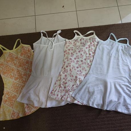 Šaty léto i celorok vel 98-110 kytičky, 98 / 104 / 110