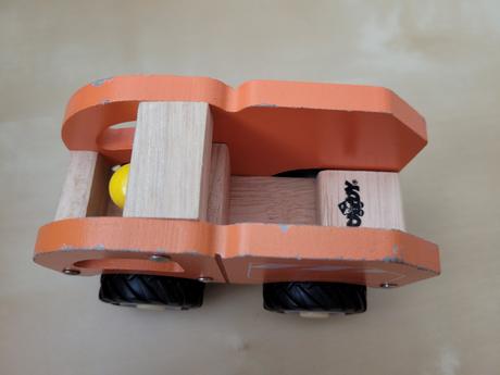 Bytelný bagr a popelářské auto, 