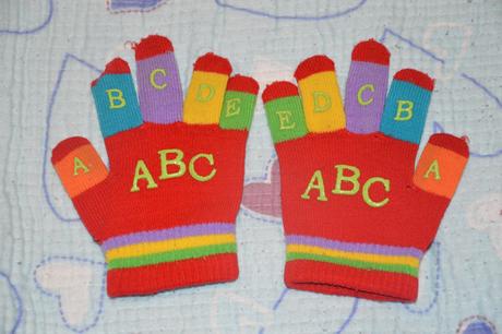 98 104 110 pletené prstové rukavičky abeceda, 104