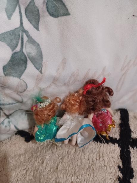 3krát porcelánová panenka, 