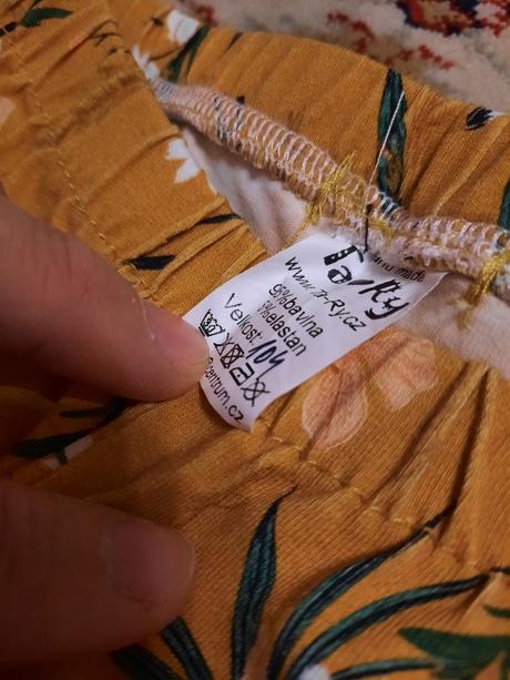 Květinové legíny, 104