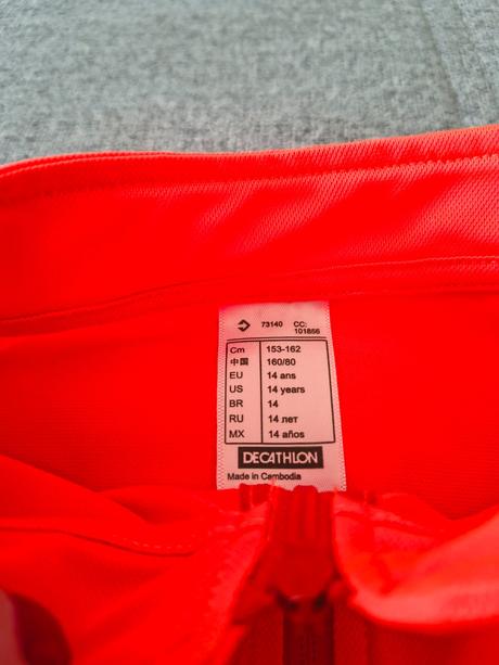 Dres na kolo , decathlon , velikost 14 let, decathlon,158