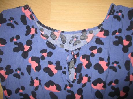 Šaty se vzorem, 146