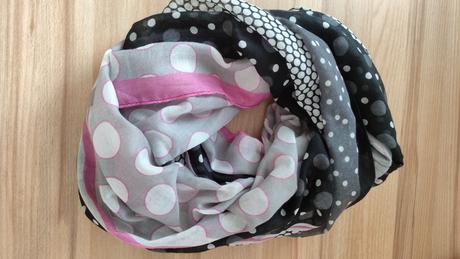 Šátek - nákrčník, tchibo